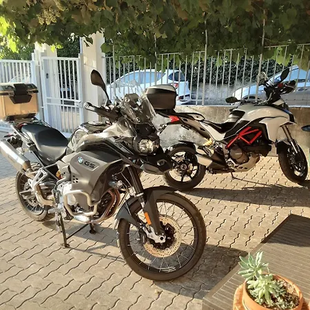 Acerorosso 4*