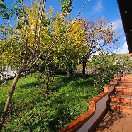 Acerorosso Bed & Breakfast Salerno
